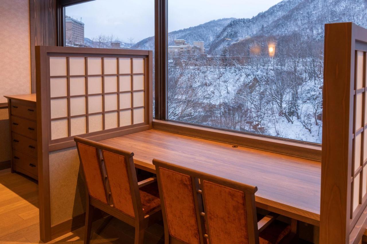 Готель Jozankei Onsen Yurakusoan Саппоро Екстер'єр фото