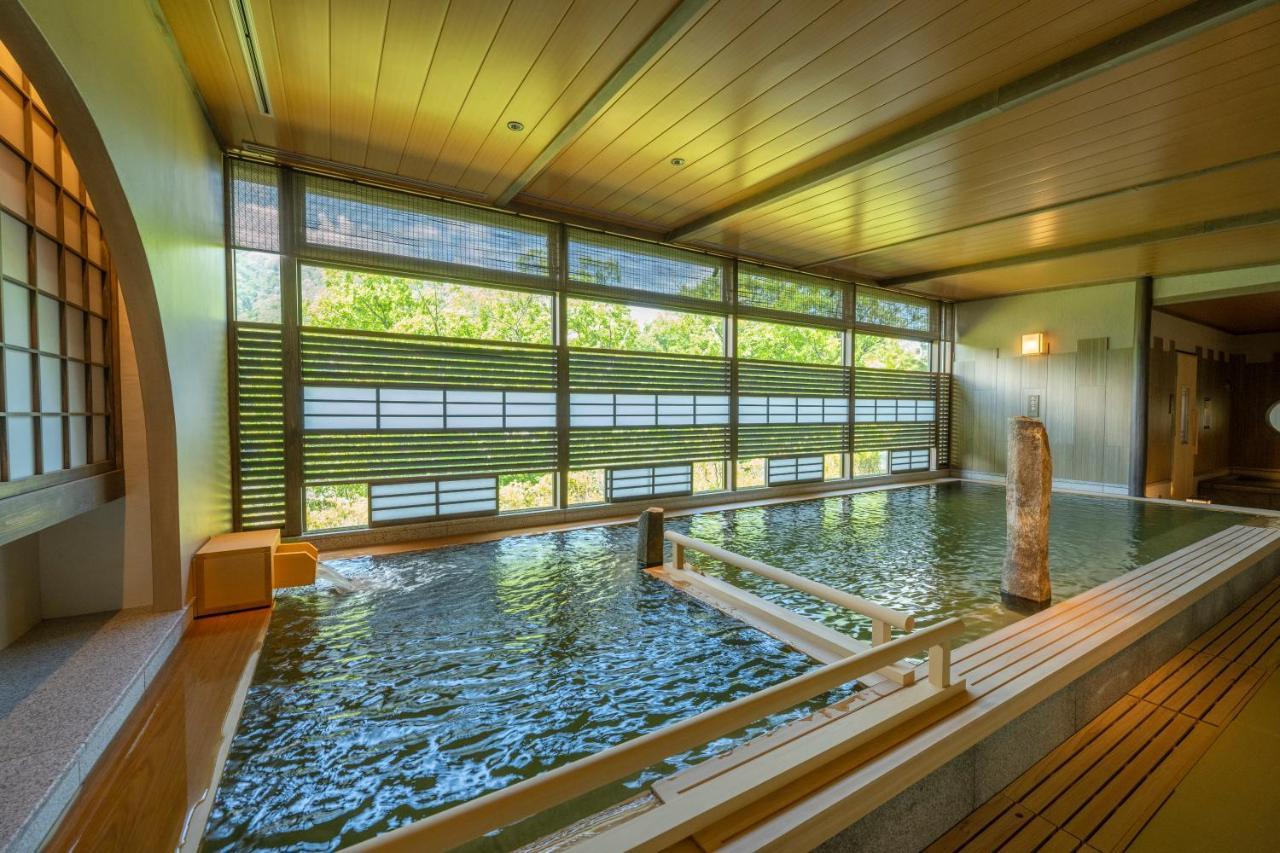 Готель Jozankei Onsen Yurakusoan Саппоро Екстер'єр фото