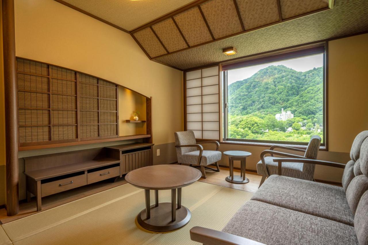 Готель Jozankei Onsen Yurakusoan Саппоро Екстер'єр фото