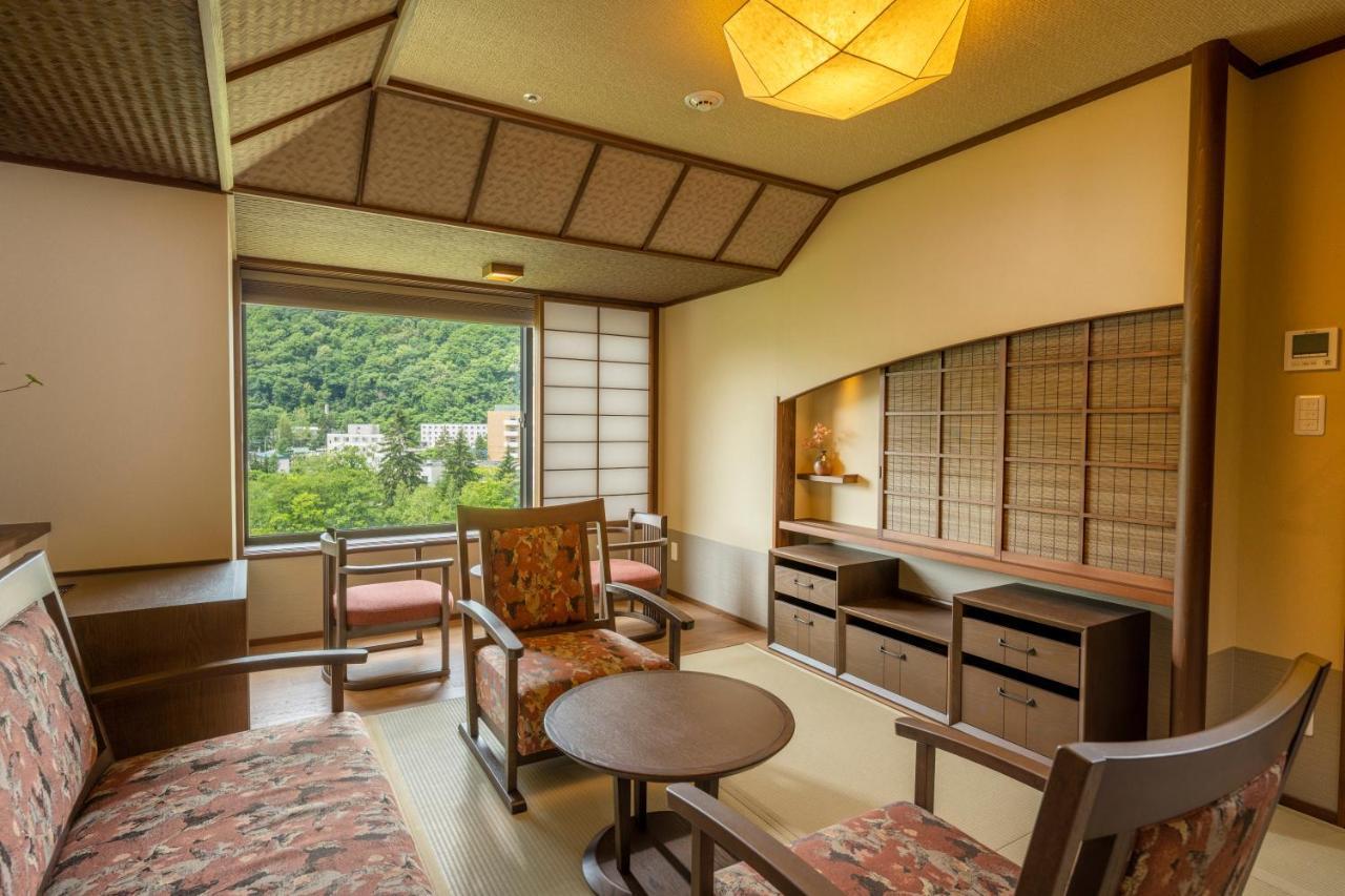 Готель Jozankei Onsen Yurakusoan Саппоро Екстер'єр фото