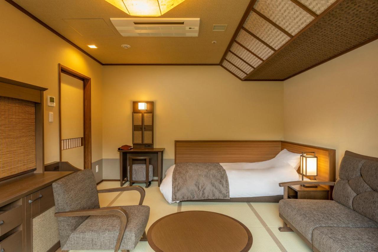 Готель Jozankei Onsen Yurakusoan Саппоро Екстер'єр фото